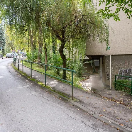 Lägenhet Nanis Place In